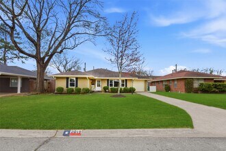 2019 Brimberry St in Houston, TX - Building Photo - Building Photo