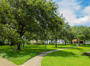618 7th Ave N, Unit Top Floor Unit 1 in St. Petersburg, FL - Building Photo - Building Photo