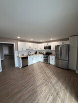 1019 Howertown Rd in Catasauqua, PA - Building Photo