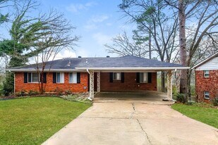 612 Hall Dr in Little Rock, AR - Building Photo