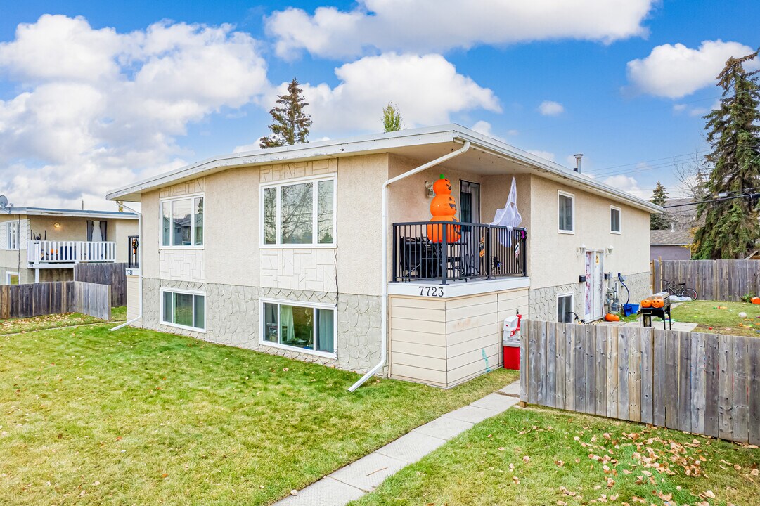 7721 41 Av NW in Calgary, AB - Building Photo