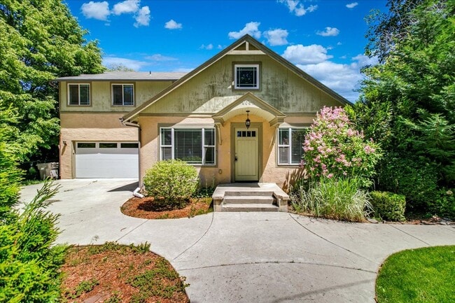 property at 4000 Plum St