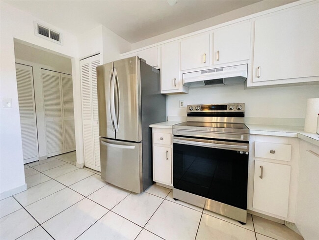 4155 NW 90th Ave in Coral Springs, FL - Building Photo - Building Photo