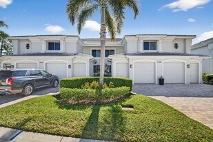 8496 Southbridge Dr in Ft. Myers, FL - Building Photo