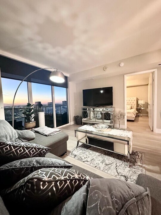50 Biscayne Blvd, Unit 4607 in Miami, FL - Foto de edificio