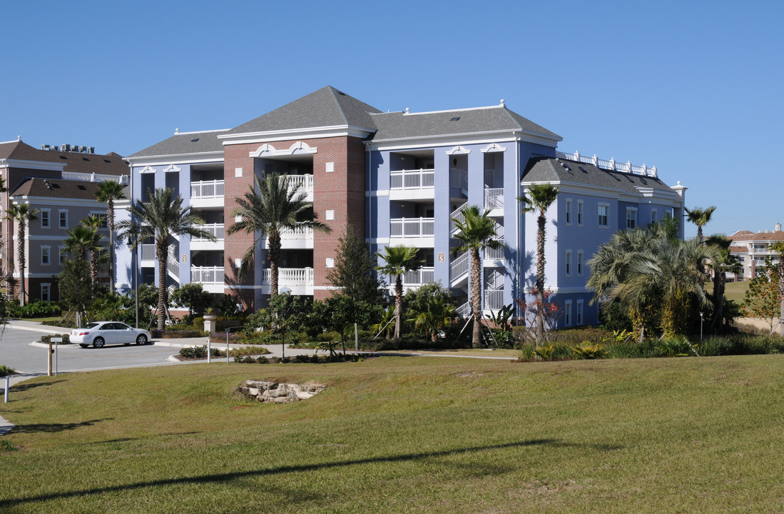 Villas at Reunion Square in Kissimmee, FL - Building Photo