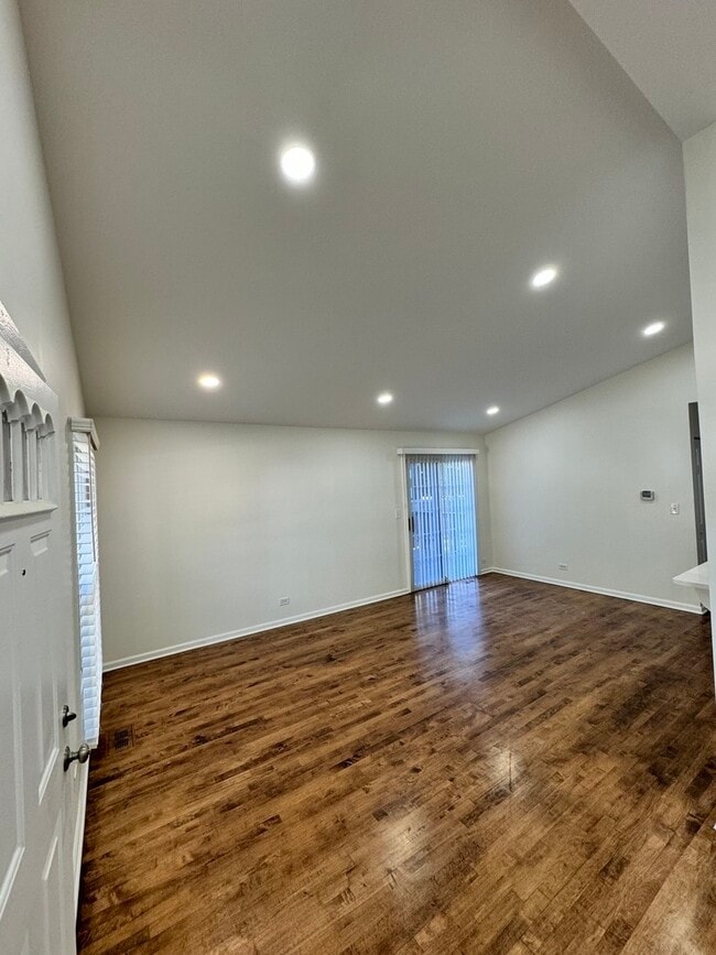 1944 Navarone Dr in Naperville, IL - Building Photo - Building Photo