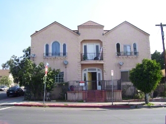 2501 Houston St in Los Angeles, CA - Building Photo