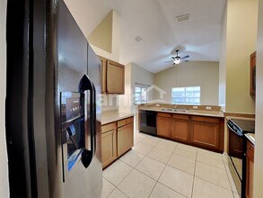 350 Morning Creek Cir in Apopka, FL - Building Photo - Building Photo