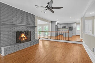 1561 Springfield Ct in Dunwoody, GA - Building Photo - Building Photo