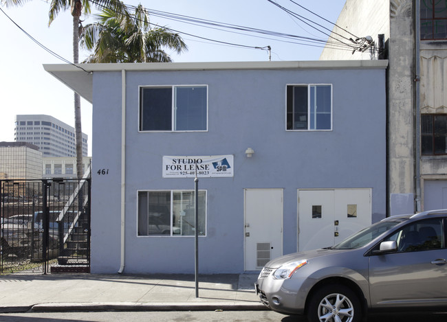 Casa Blanca Apartments in Oakland, CA - Building Photo - Building Photo