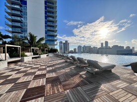 1515 Liona St in Honolulu, HI - Building Photo