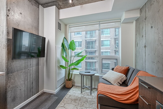 property at 256 Rideau St