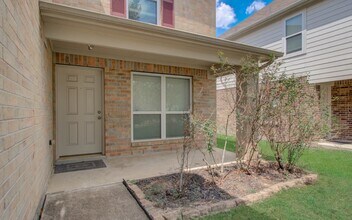 23714 Legacy Oak St in Katy, TX - Building Photo - Building Photo