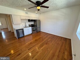 15 Halley Pl SE in Washington, DC - Building Photo