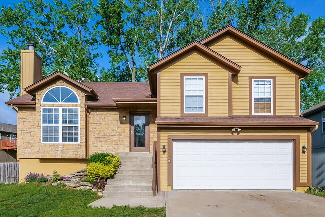 property at 11196 S Penrose St