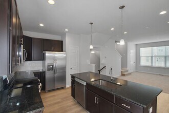 331 US-1 in Joppatowne, MD - Building Photo - Building Photo