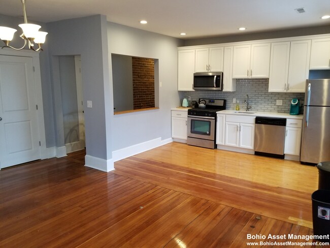 2 Humboldt Ave, Unit 3B