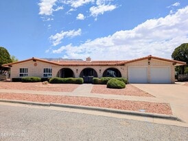612 Somerset Dr in El Paso, TX - Building Photo
