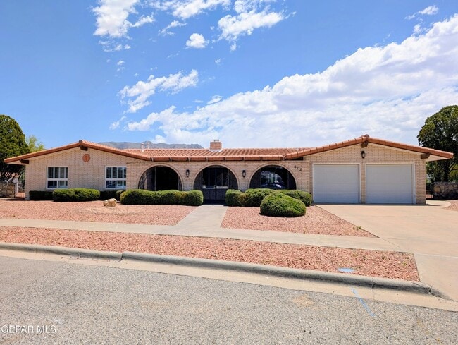 612 Somerset Dr
