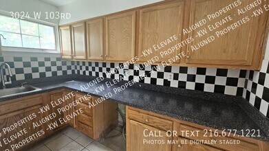 3024 W 103rd St in Cleveland, OH - Building Photo - Building Photo