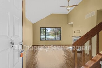 505 Clearwater Dr in Champaign, IL - Building Photo - Building Photo