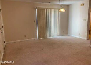 5a Port W Ct in Swansboro, NC - Building Photo - Building Photo
