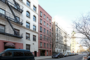 211 W 105th St Apartments