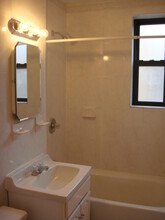 330 W 55th St in New York, NY - Building Photo - Building Photo