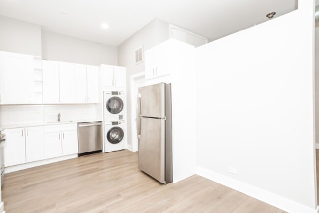 805 N Wabash Ave in Chicago, IL - Building Photo - Building Photo