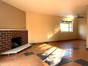 4917 Roja Dr in Oceanside, CA - Building Photo - Building Photo