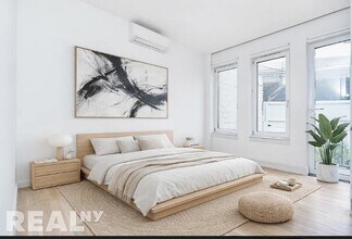 56 Frost St in Brooklyn, NY - Building Photo - Building Photo