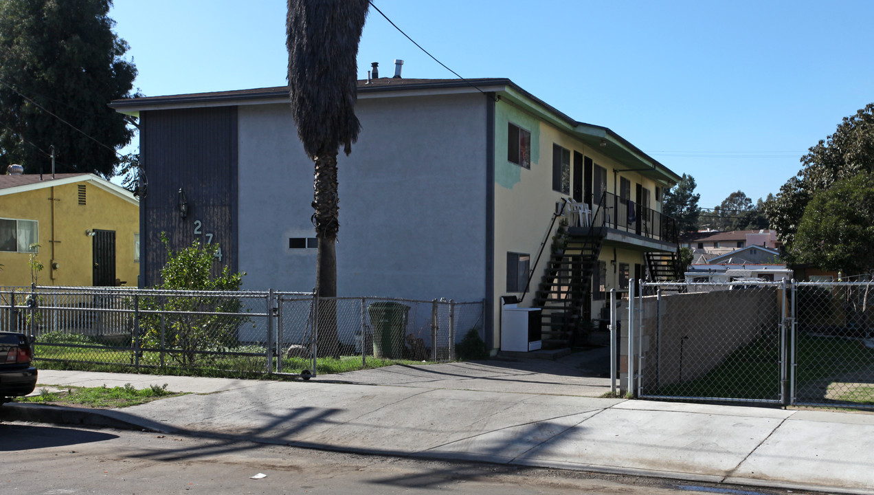 274 Avenue 55 in Los Angeles, CA - Foto de edificio