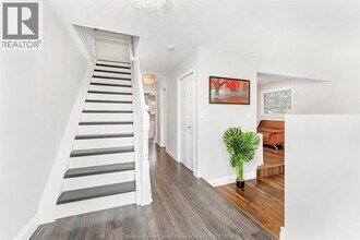 222 Donalda Ct in Windsor, ON - Building Photo - Building Photo