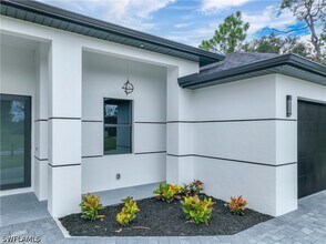 2916 23rd St W in Lehigh Acres, FL - Building Photo - Building Photo