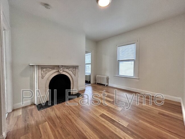 54 Roath St in Norwich, CT - Building Photo - Building Photo