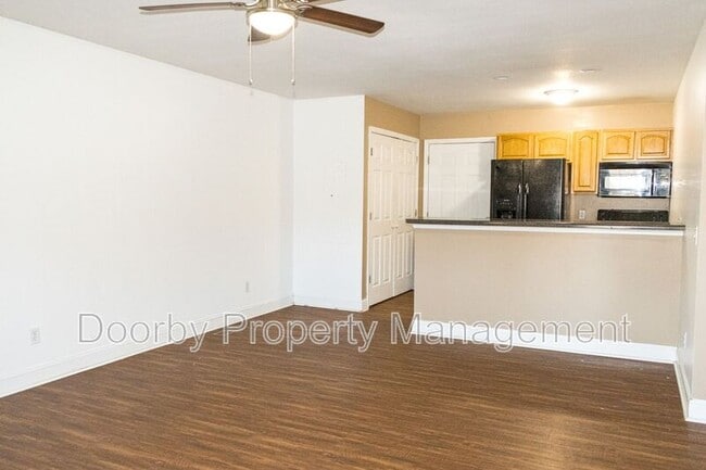 73 Muskett Dr in Chickamauga, GA - Foto de edificio - Building Photo