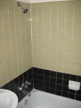 5213 Joe Sayers Ave in Austin, TX - Building Photo - Building Photo