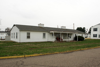 Laurel Commons in Ravenswood, WV - Building Photo - Building Photo