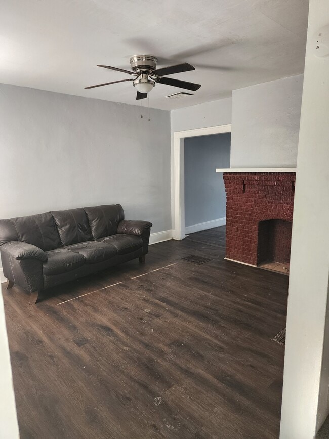 property at 512 S Ogden Ave
