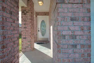 722 Marsh Harbor Dr in Mary Esther, FL - Building Photo - Building Photo