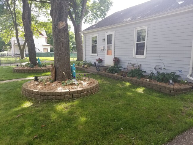 812 River St in Hudson, WI - Building Photo - Building Photo