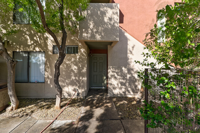 3500 Hayden Rd in Scottsdale, AZ - Foto de edificio - Building Photo