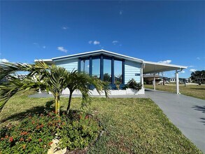 307 Outrigger Pl in North Port, FL - Building Photo - Building Photo