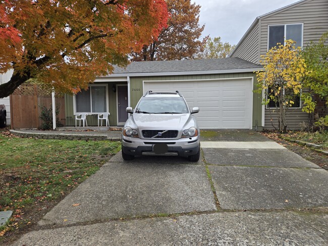 2660 SW 16th Pl in Gresham, OR - Foto de edificio - Building Photo