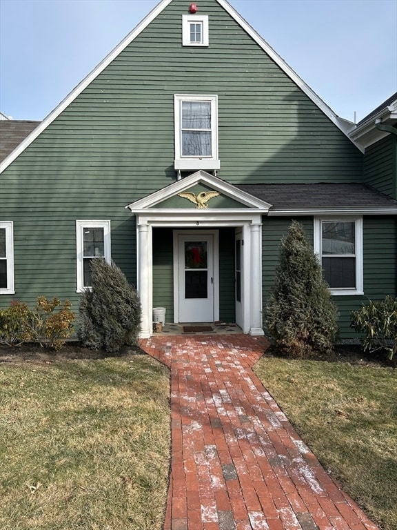 property at 8 Franklin St