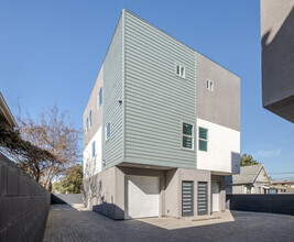 1143 Irolo St in Los Angeles, CA - Building Photo - Building Photo