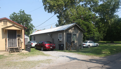 325-345 N 24th St in Baton Rouge, LA - Building Photo - Building Photo