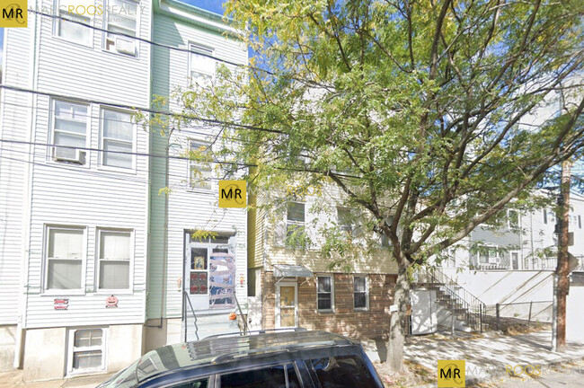 property at 148 Saratoga St