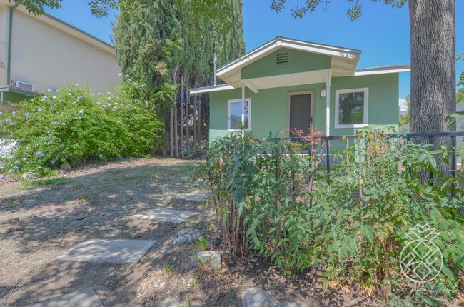 property at 2657 Piedmont Ave